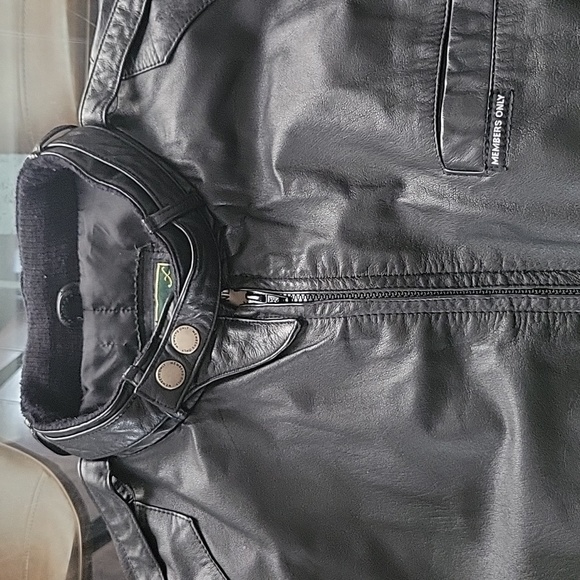Members Only genuine leather jacket, LT, black, epaulettes, 42-44 LT - Picture 2 of 15